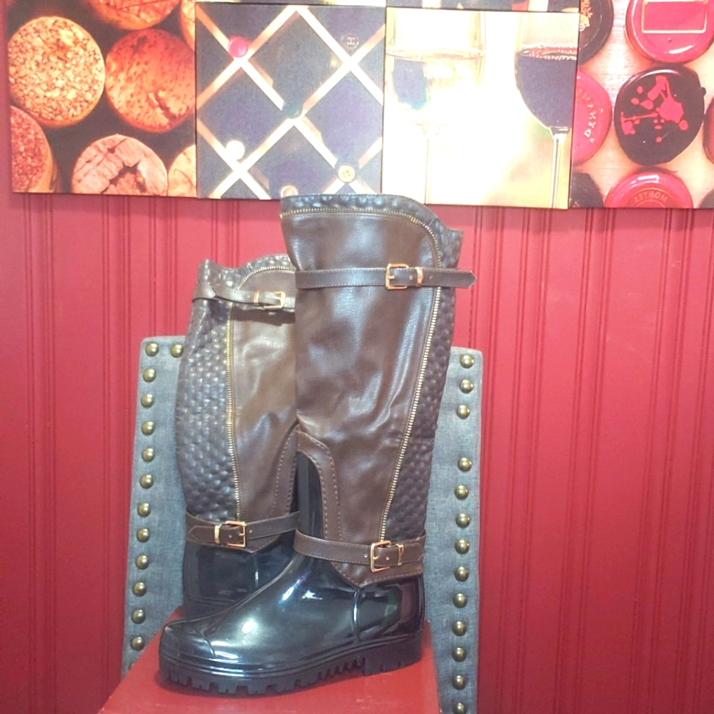 Stylish rain boots (worn twice)